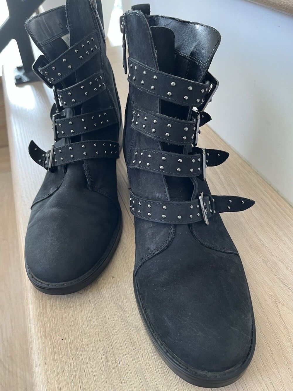 Blondo Elana Waterproof Nubuck Leather Studded Boots Size 8.5M Black Boho Chic
